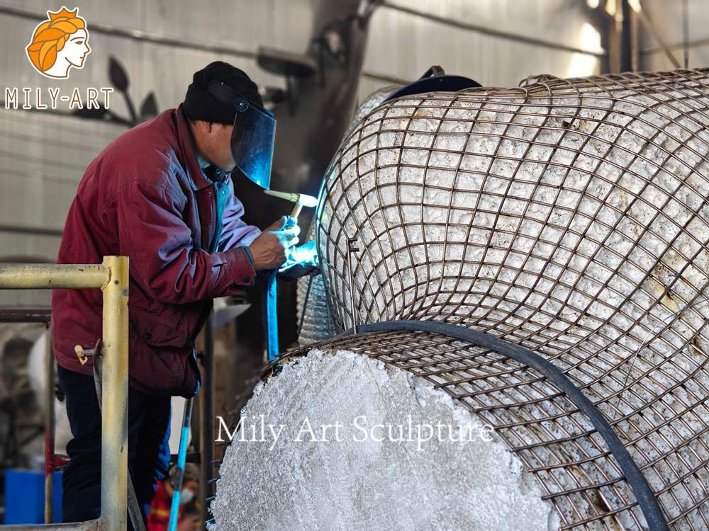 custom head wire sculpture fabrication