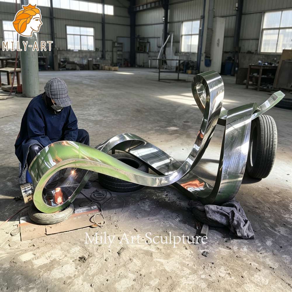 twisting sculpture fabrication process