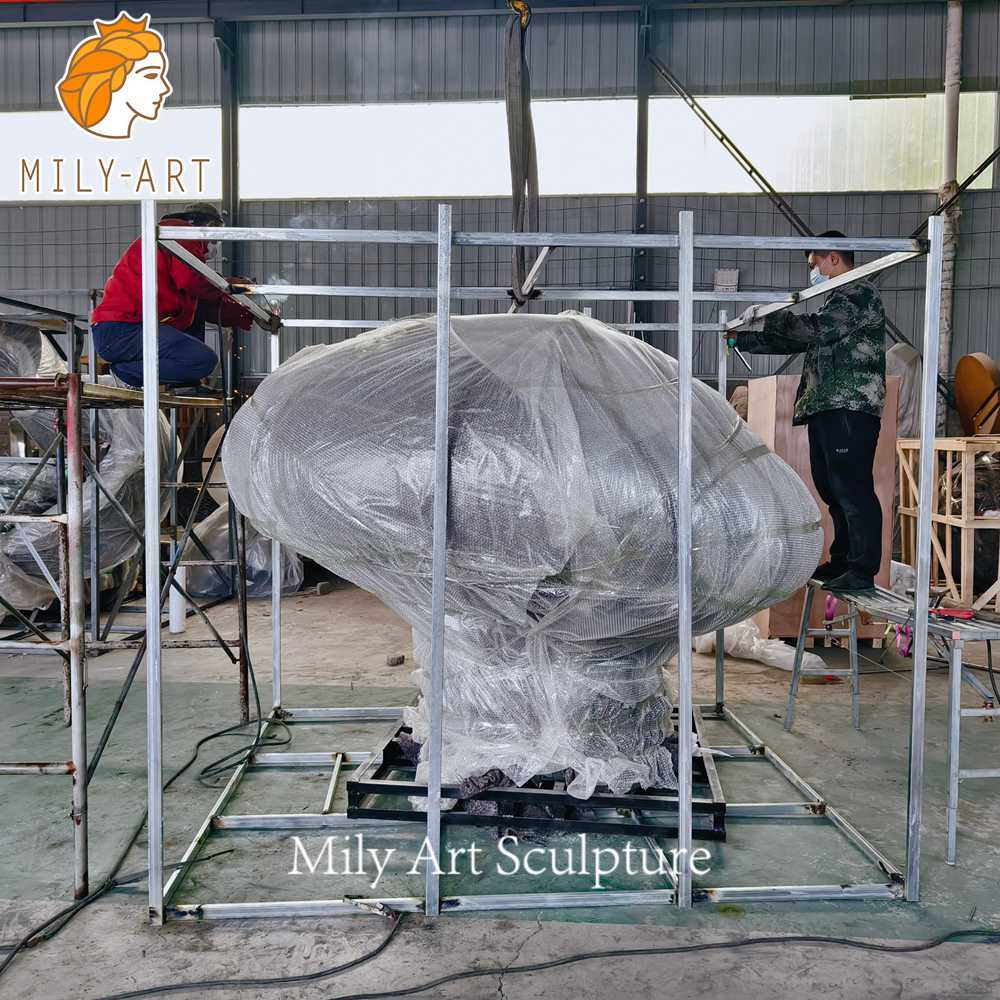 metal mushroom sculpture packing