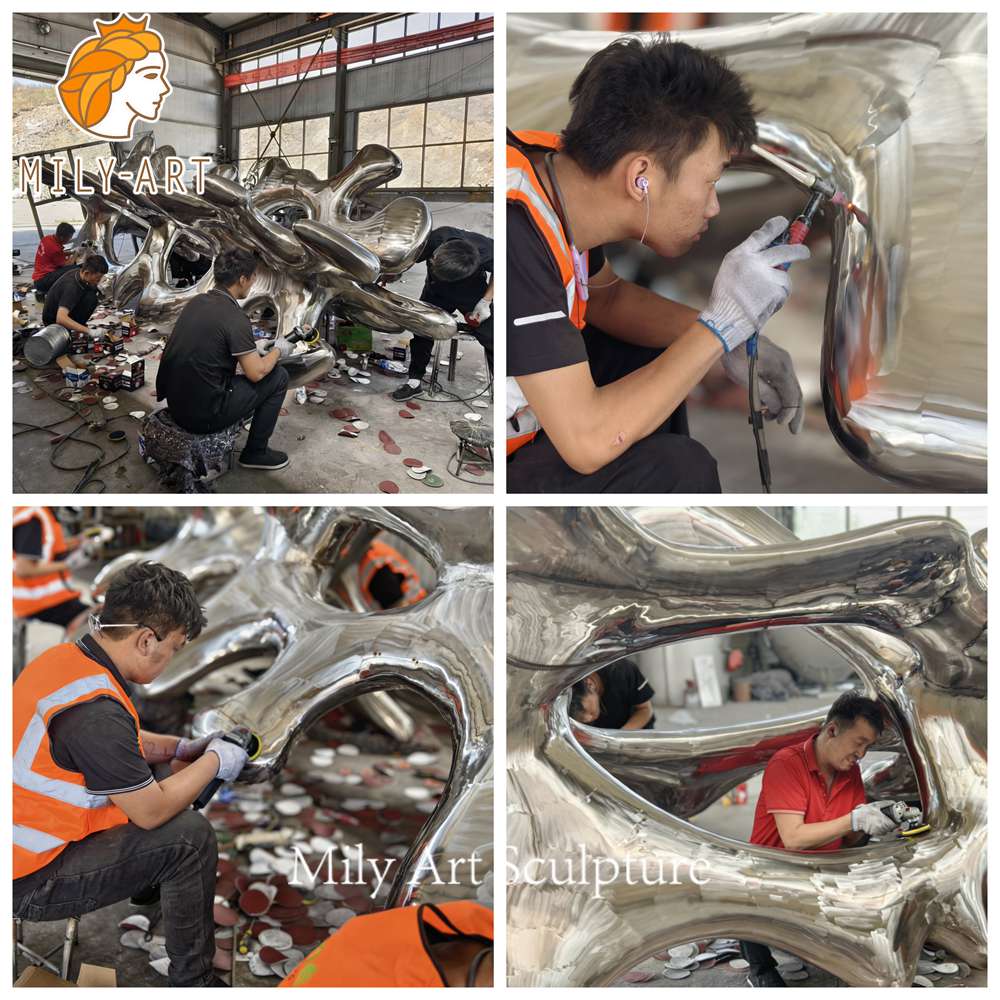 mirror polished talking heads sculpture details