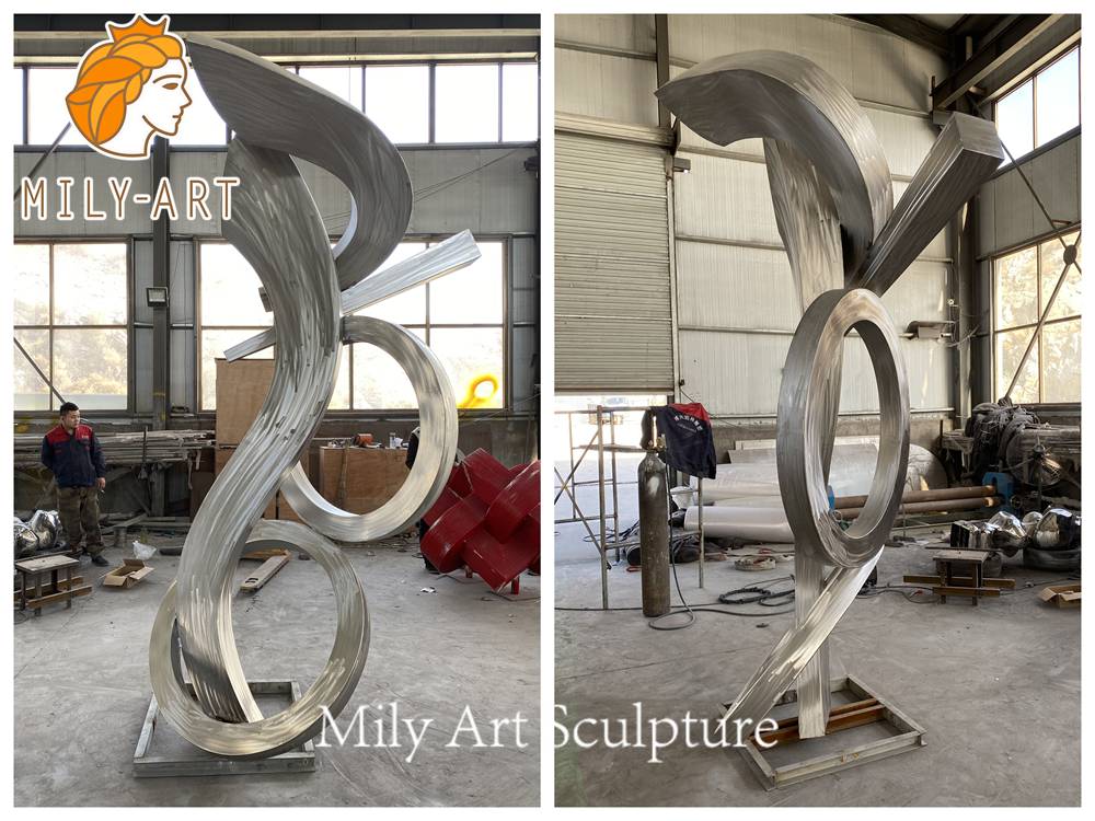 Metal Circle Sculpture Factory Production