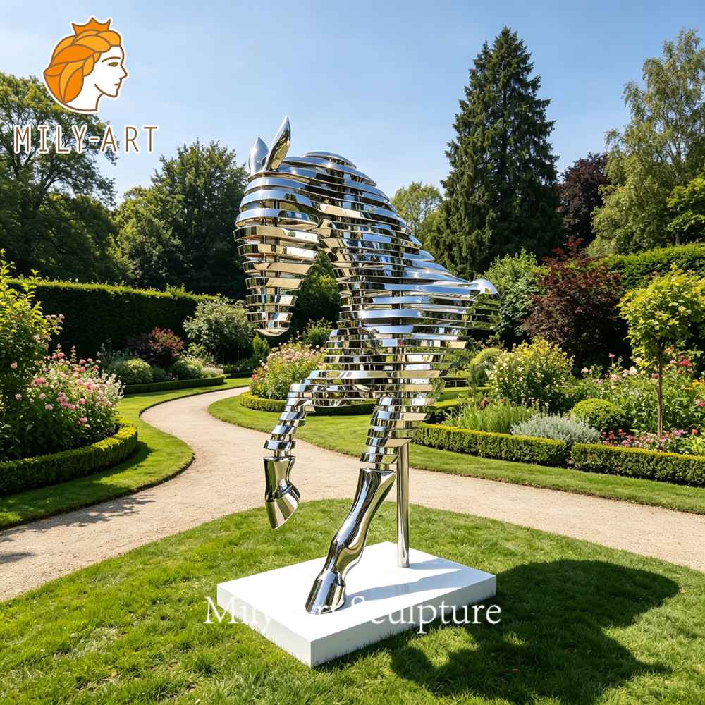 horse head sculpture garden