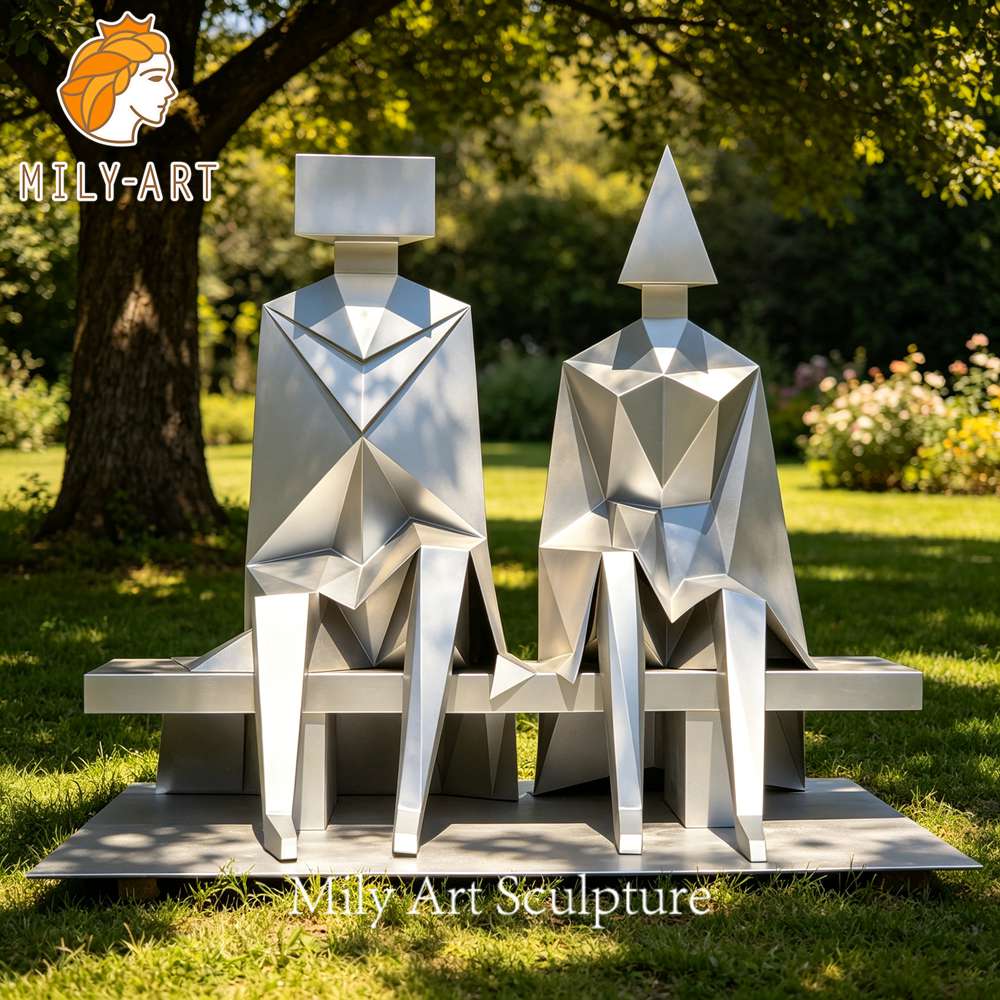 lynn chadwick geometric sculpture