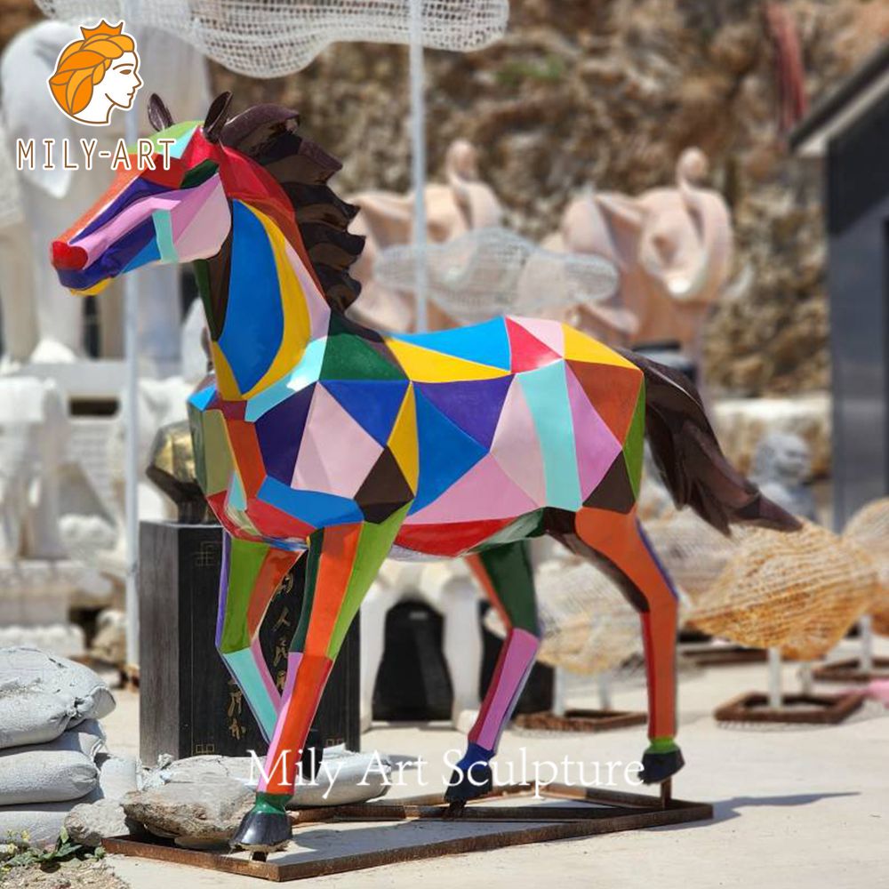 metal geometric horse sculpture