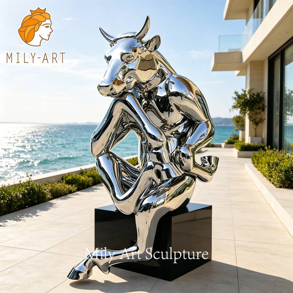 mirror polished barcelona bull statue