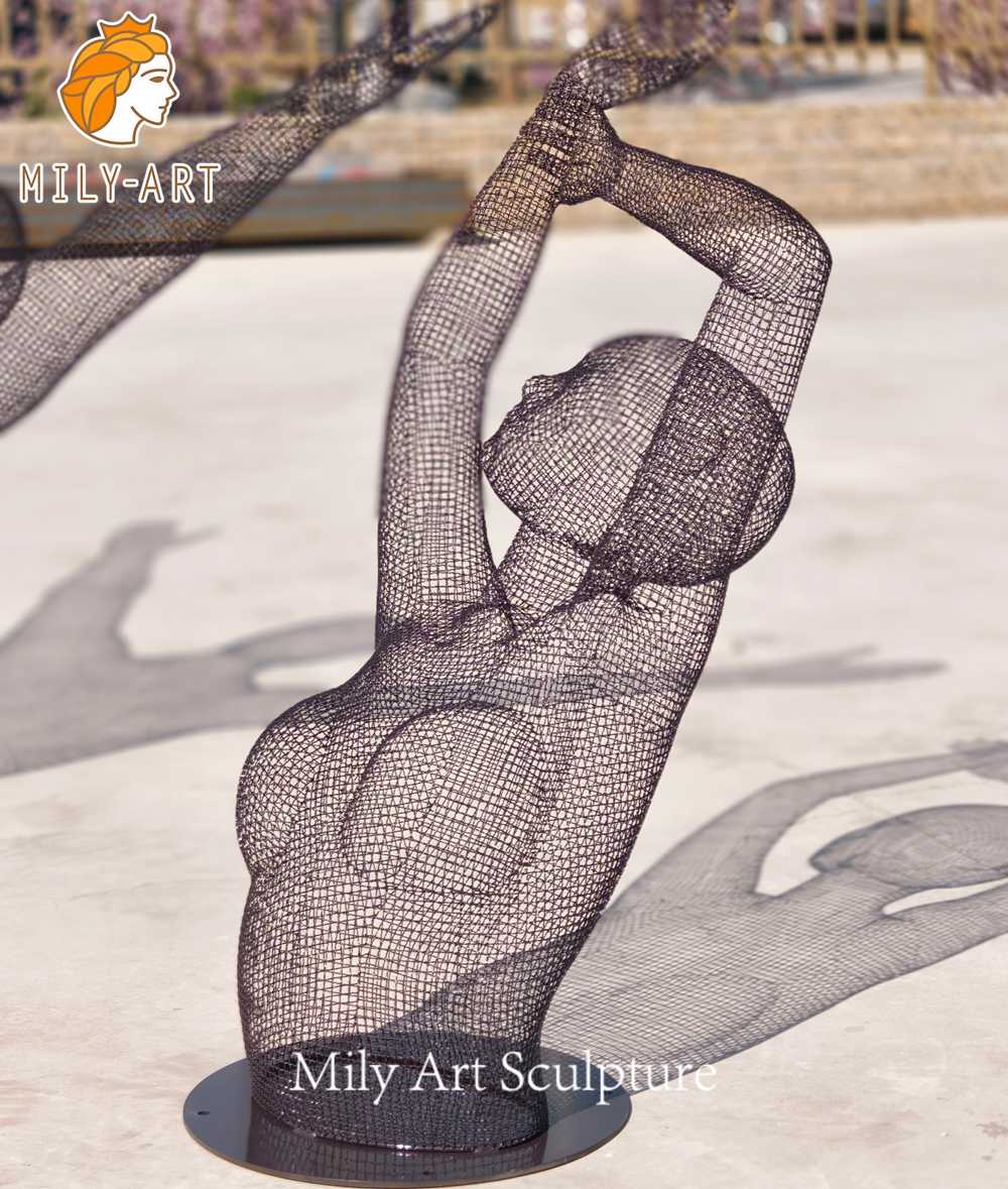 wire figure sculpture female form